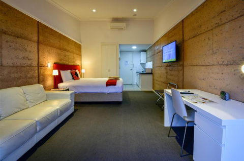 Crossroads Ecomotel - Whitsundays Accommodation 0