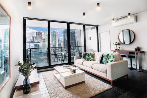 27, Docklands@2BD2BTH, SkyBus&Free Tram&TrainStation - Whitsundays Accommodation 0