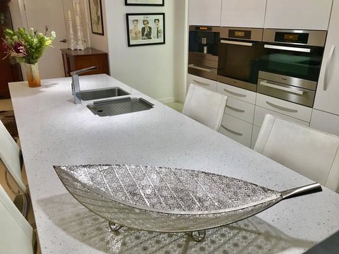 3 Divas Luxury Accommodation - Whitsundays Accommodation 0