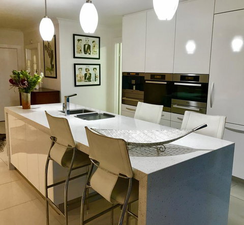 3 Divas Luxury Accommodation - Whitsundays Accommodation 2