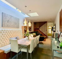 3 Storey Home Close Walk to Fox Studios SCG  City - Whitsundays Accommodation