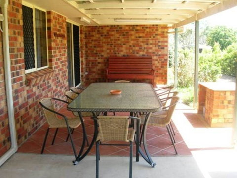 4 Boronia Place - Rainbow Beach, Perfect, Convenient Location, Fenced Yard - Whitsundays Accommodation 3
