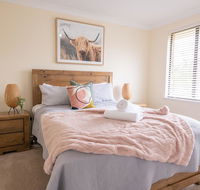 42 Rosemary Lane - Central Orange - Spacious Family Home - Quiet Lane - Whitsundays Accommodation