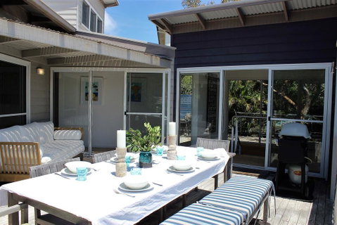 5 ON COAST - Whitsundays Accommodation 1
