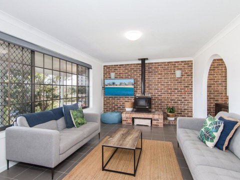 50 Lakeview - Whitsundays Accommodation 0