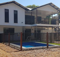 9 Ibis Court - pool beach volleyball air conditioning - Whitsundays Accommodation