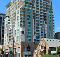 96 North Terrace Stylish Penthouse Apartment - Whitsundays Accommodation