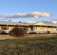 A Better Life Animal Sanctuary FarmStay - Private Two-Bedrooms Lounge Room  Bathroom  Toilet Shared Kitchen - Whitsundays Accommodation