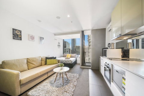 A Charming Studio With Stunning City Views - Whitsundays Accommodation 0