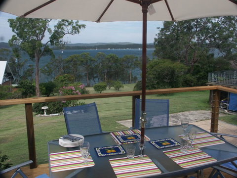A Lakehouse Escape - Whitsundays Accommodation 1