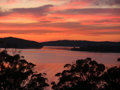A Lakehouse Escape - Whitsundays Accommodation 0
