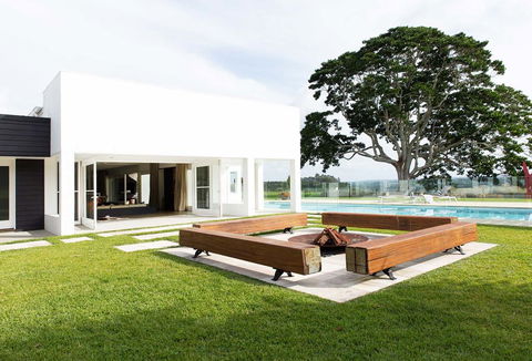 A PERFECT STAY - Amileka - Whitsundays Accommodation 0