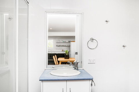 A PERFECT STAY - Boulders Retreat - Whitsundays Accommodation 2