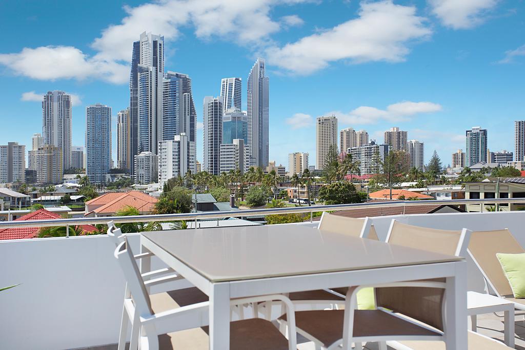 Surfers Paradise QLD Whitsundays Accommodation