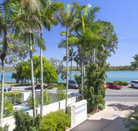 Aarons Luxury Retreat - Whitsundays Accommodation