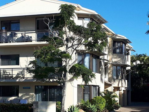 Aarons Luxury Retreat - Whitsundays Accommodation 1