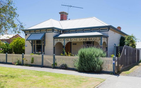 Abaleen House - Whitsundays Accommodation 0