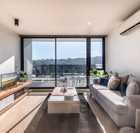 Abbortsford 2 Bed 2 Bath Mountain View Apartment - Whitsundays Accommodation