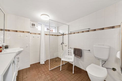 Abby's Poolside Retreat 1 - Whitsundays Accommodation 2