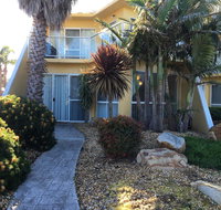 Abel Tasman on Esplanade - Whitsundays Accommodation