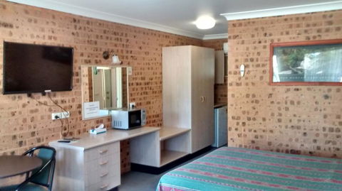 Aberdeen Motel - Whitsundays Accommodation 1