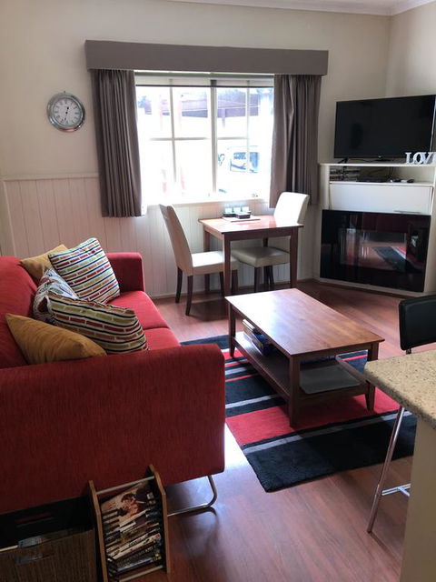 About Time Retreats- Studio Three - Whitsundays Accommodation 3