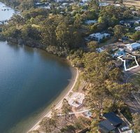 Above Sunset - 100m from the Paynesville Lakes - Whitsundays Accommodation
