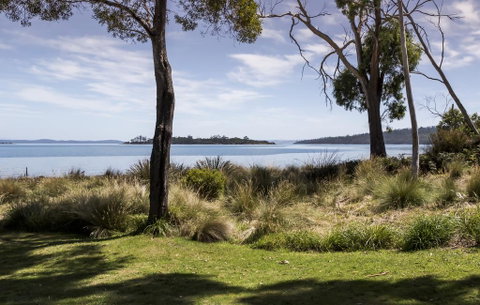 Abs By The Bay - Whitsundays Accommodation 0