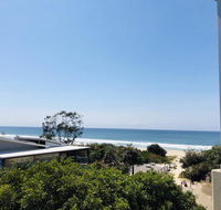 Absolute Beachfront - Cabarita Beach - Ocean Views - 3 Bed Apartment - Whitsundays Accommodation