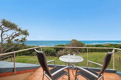 Absolute Beachfront At Hastings - Whitsundays Accommodation 0