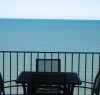 Absolute Beachfront with Million Dollar Views - Whitsundays Accommodation