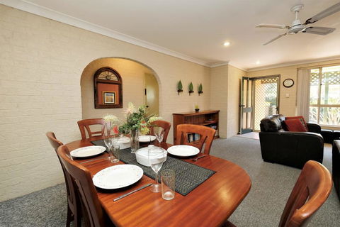 ACACIA - WEEKLY ONLY - Whitsundays Accommodation 1