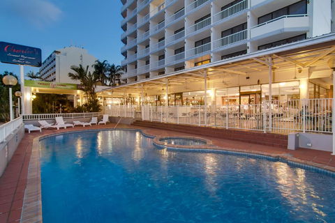 Acacia Court Hotel - Whitsundays Accommodation 0