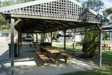 Acclaim Swan Valley Tourist Park - Whitsundays Accommodation 3