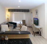ADELAIDE CBD APARTMENT - 3BR 2BATH  CARPARK - Whitsundays Accommodation