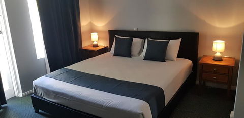 Adelaide Pulteney Motel - Whitsundays Accommodation 0