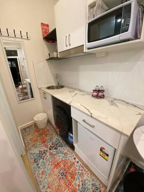Easy Central Studio - Whitsundays Accommodation 4