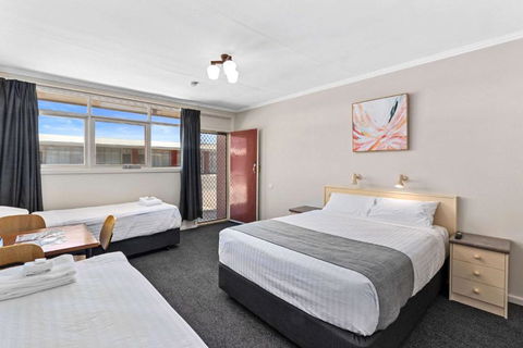 Econo Lodge Port Augusta - Whitsundays Accommodation 1
