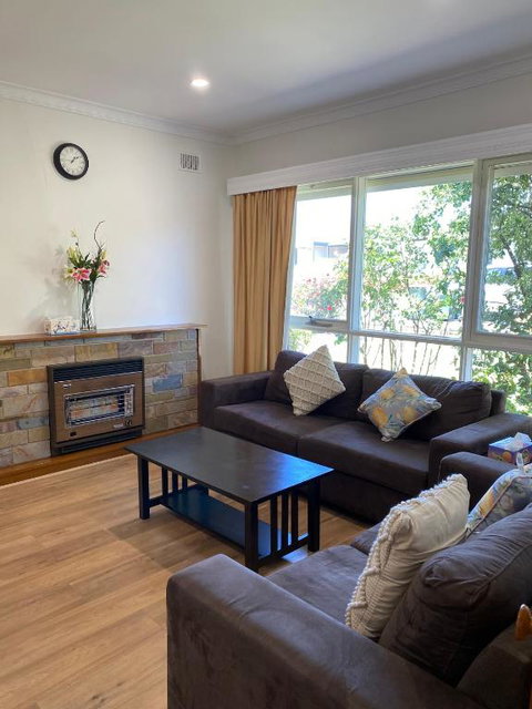 Entire House Between Marion /Flinders University - Whitsundays Accommodation 3