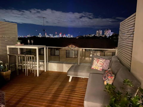 Fab Penthouse Near Bondi / Bronte, Shops & Bars - Whitsundays Accommodation 4