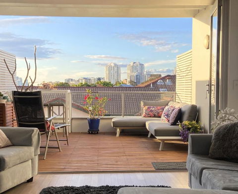 Fab Penthouse Near Bondi / Bronte, Shops & Bars - Whitsundays Accommodation 0