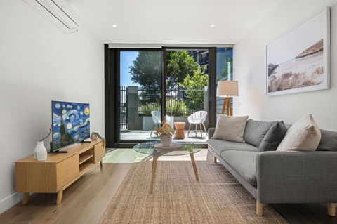 Fabulous 1-Bed With Pool And Private Courtyard - Whitsundays Accommodation 0