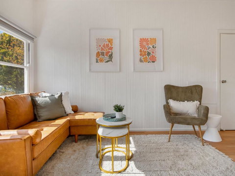 Fairways 18 - Cottage In The Centre Of Town - Whitsundays Accommodation 4