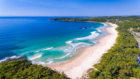 Family Coastal Escape Narrawallee NSW - Whitsundays Accommodation 0