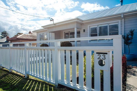 Family Friendly Home By The Lake - Whitsundays Accommodation 0