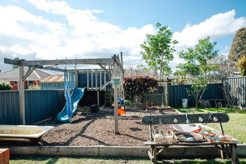 Family Friendly Home By The Lake - Whitsundays Accommodation 4