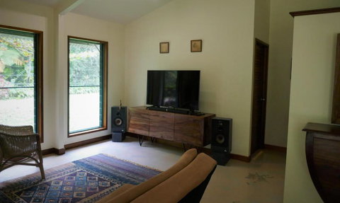 Fanpalm Creek Hideaway - Whitsundays Accommodation 2