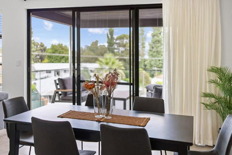 First-Class Townhouse W Free Parking And Wi-Fi - Whitsundays Accommodation 1