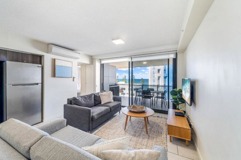 First Light Mooloolaba 9th Floor Apartment With Ocean Views - Whitsundays Accommodation 3