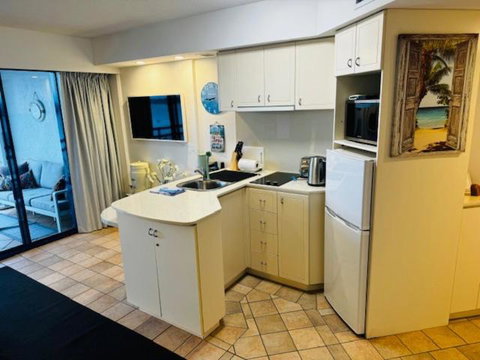 Five O Clock Somewhere - Whitsundays Accommodation 4